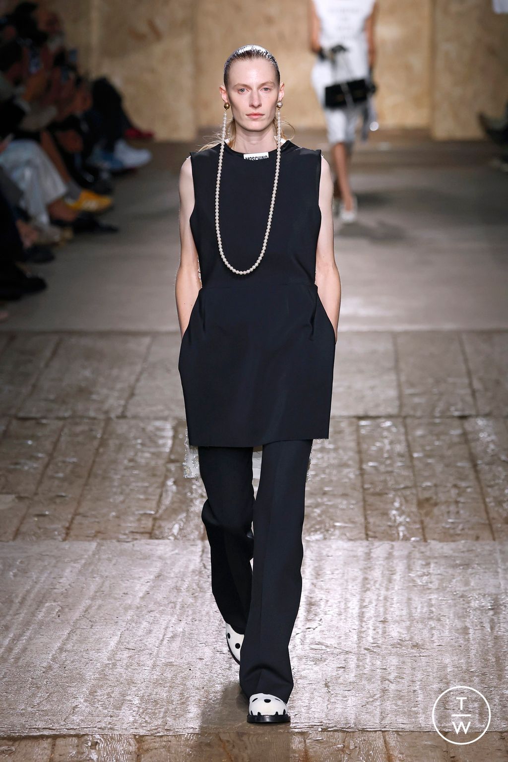 Fashion Week Milan Spring/Summer 2025 look 45 from the Moschino collection womenswear