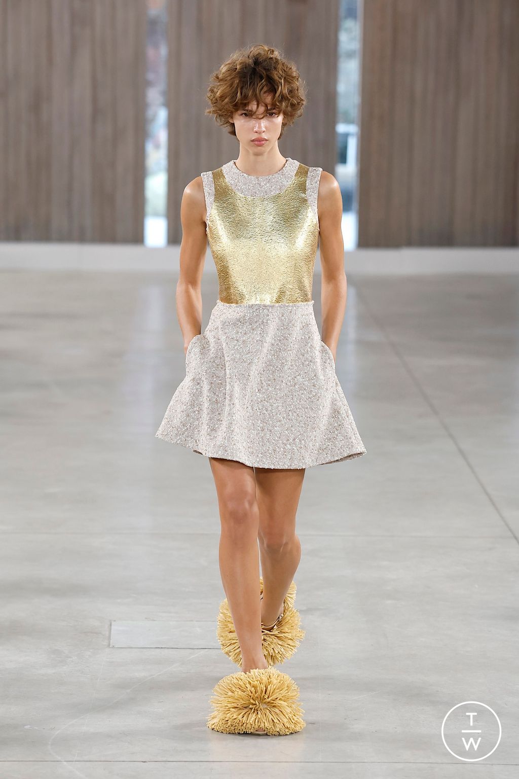 Fashion Week Milan Spring/Summer 2026 look 12 de la collection Moschino womenswear