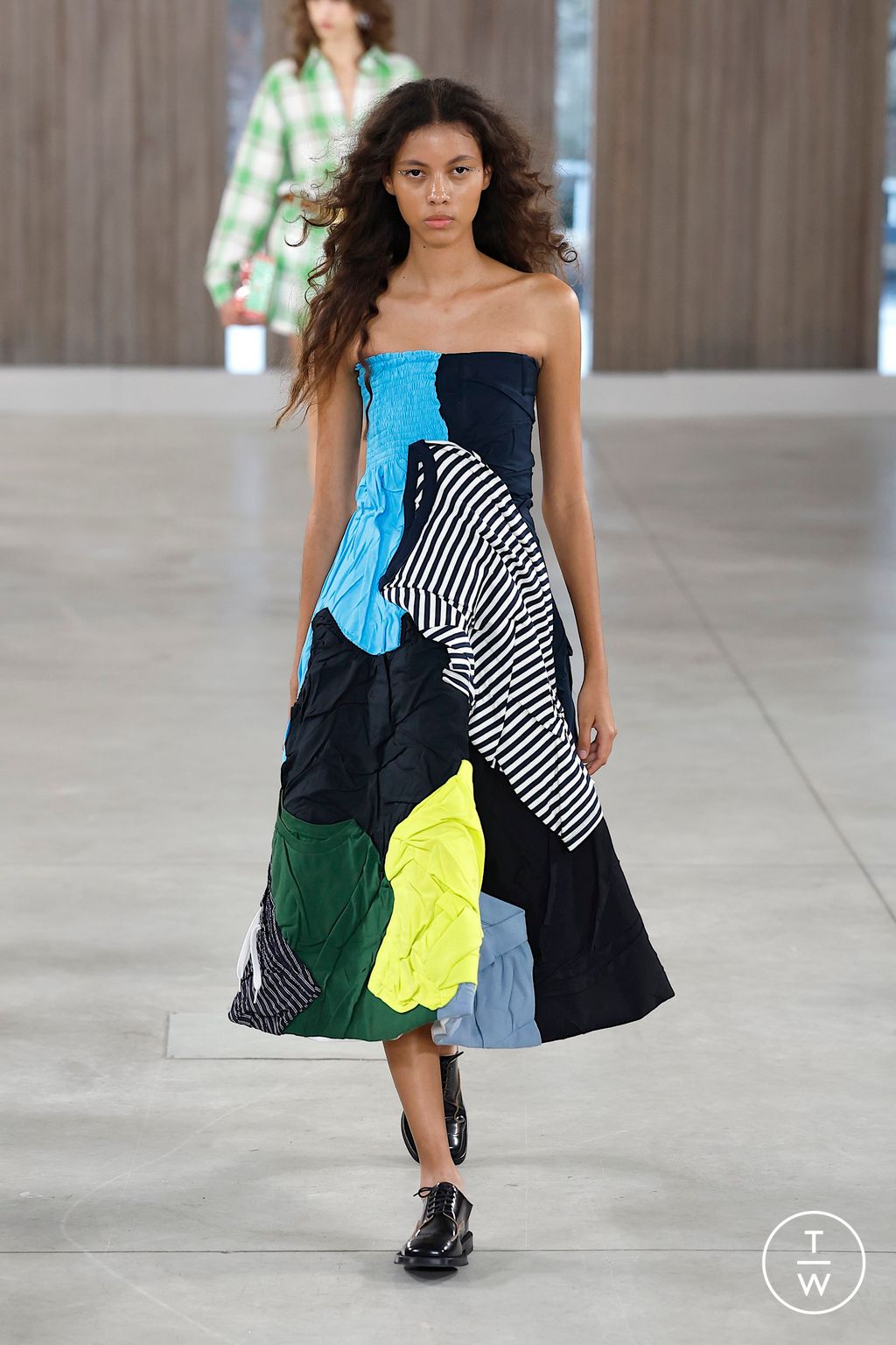 Fashion Week Milan Spring/Summer 2026 look 38 from the Moschino collection 女装