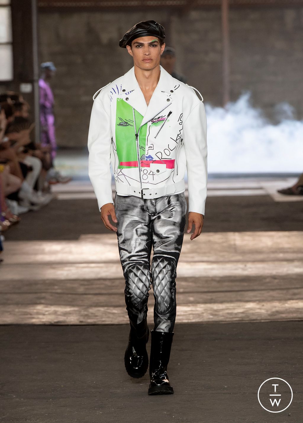 Fashion Week Milan Spring/Summer 2023 look 48 from the Moschino collection menswear