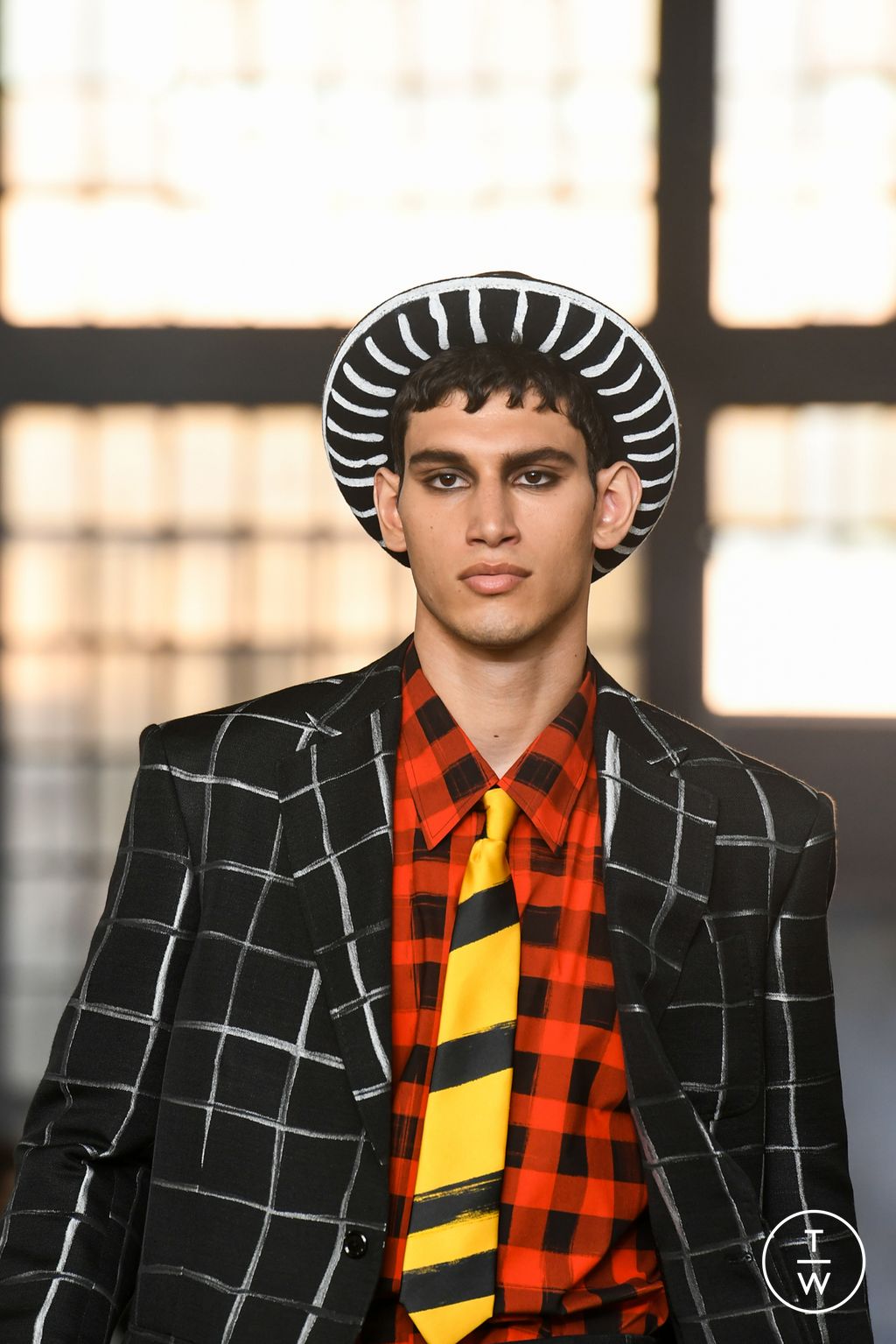 Fashion Week Milan Spring/Summer 2023 look 21 from the Moschino collection menswear accessories
