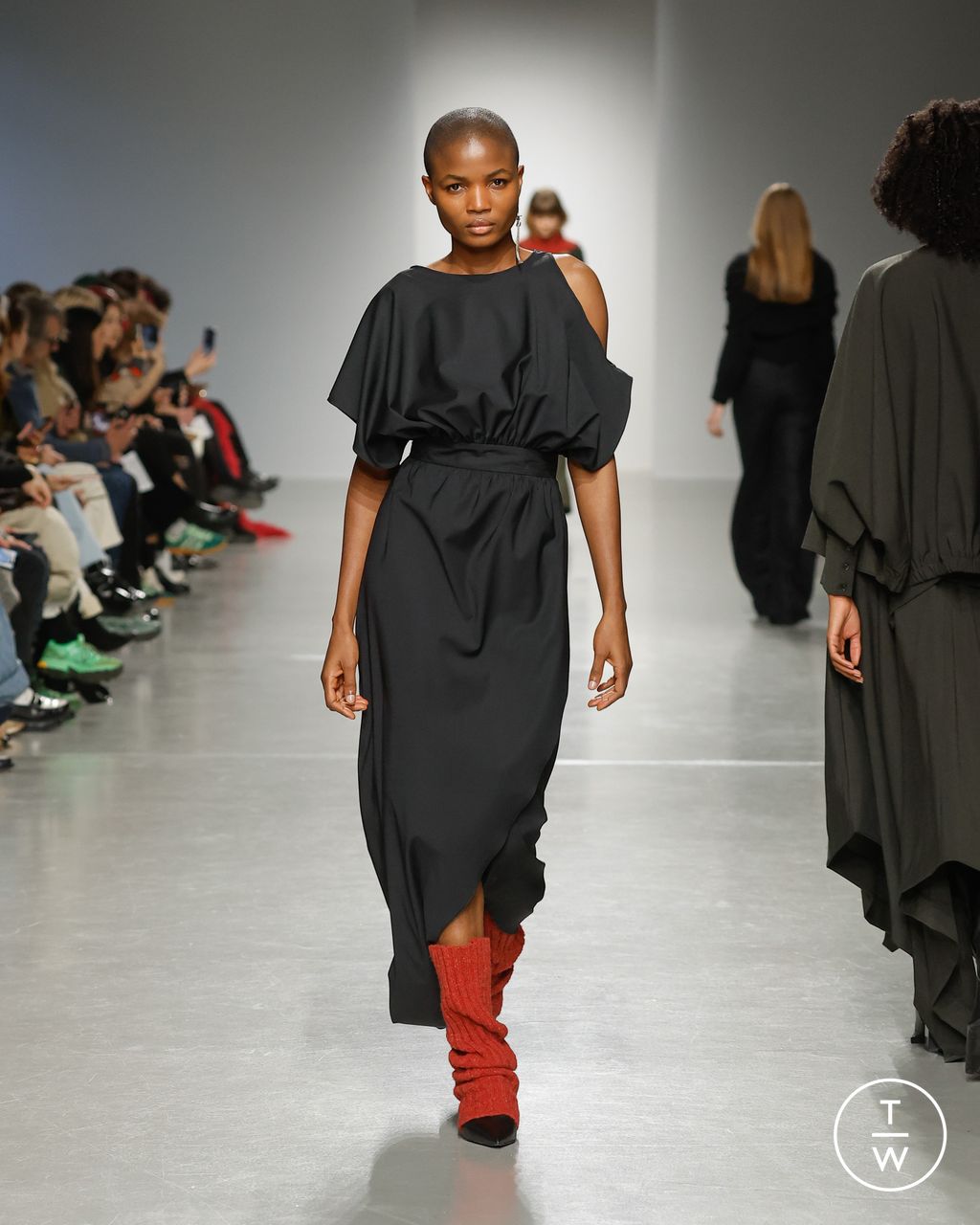 Fashion Week Paris Fall/Winter 2024 look 5 de la collection Mossi womenswear