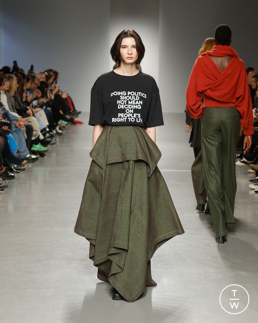 Fashion Week Paris Fall/Winter 2024 look 8 de la collection Mossi womenswear