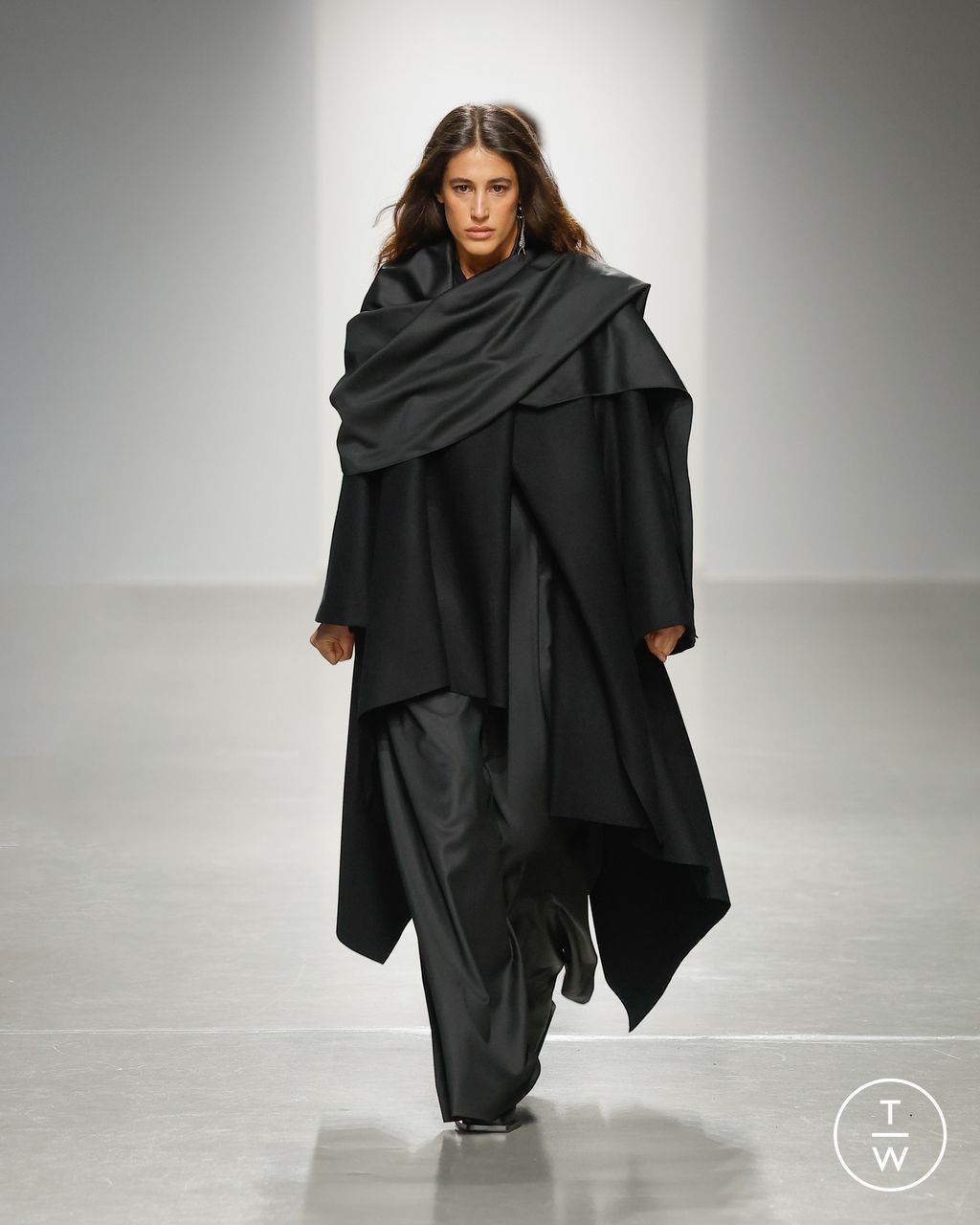Fashion Week Paris Fall/Winter 2024 look 12 from the Mossi collection 女装
