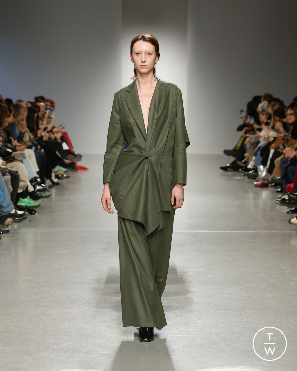Fashion Week Paris Fall/Winter 2024 look 23 de la collection Mossi womenswear