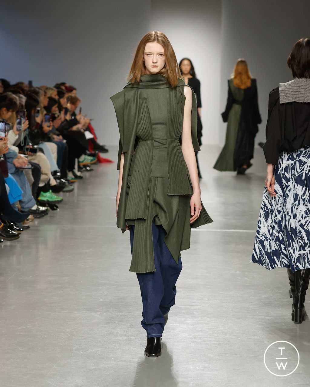 Fashion Week Paris Fall/Winter 2024 look 27 de la collection Mossi womenswear