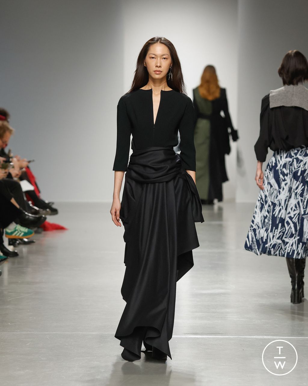 Fashion Week Paris Fall/Winter 2024 look 28 de la collection Mossi womenswear