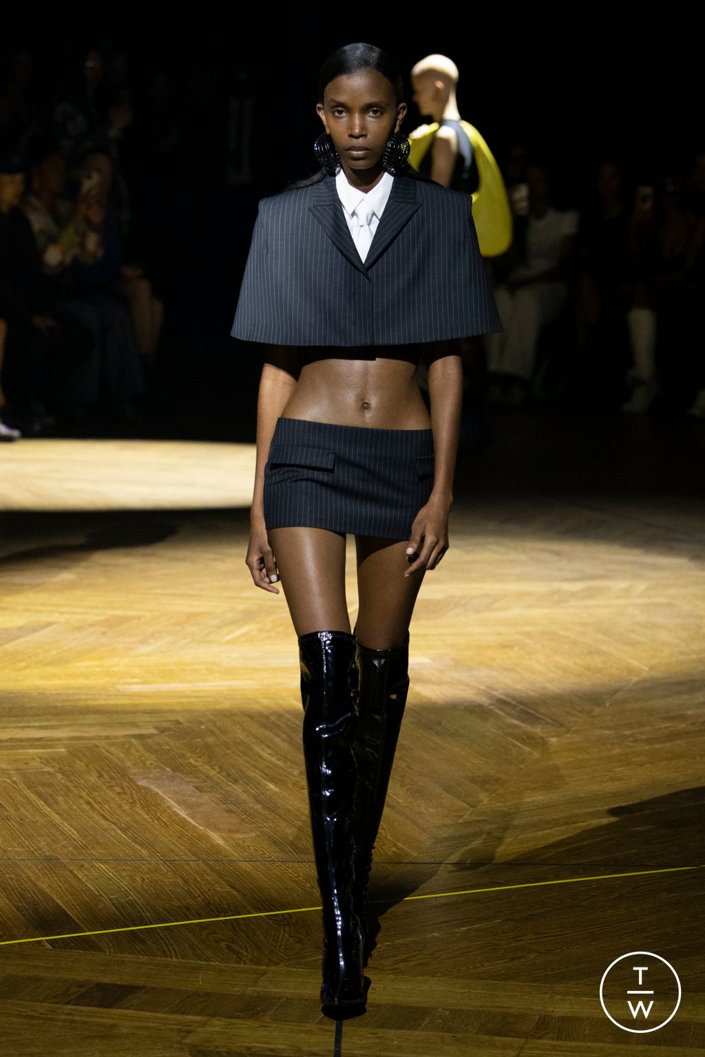 Fashion Week Paris Spring/Summer 2023 look 11 de la collection MOWALOLA menswear