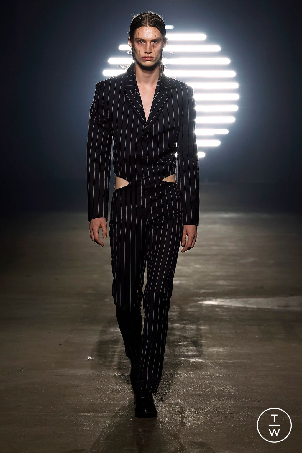 Fashion Week London Spring/Summer 2024 look 18 from the MOWALOLA collection womenswear