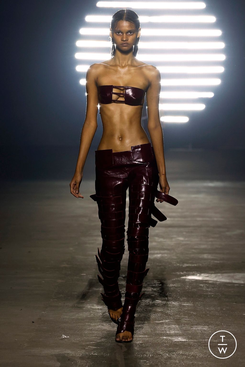 Fashion Week London Spring/Summer 2024 look 19 from the MOWALOLA collection 女装