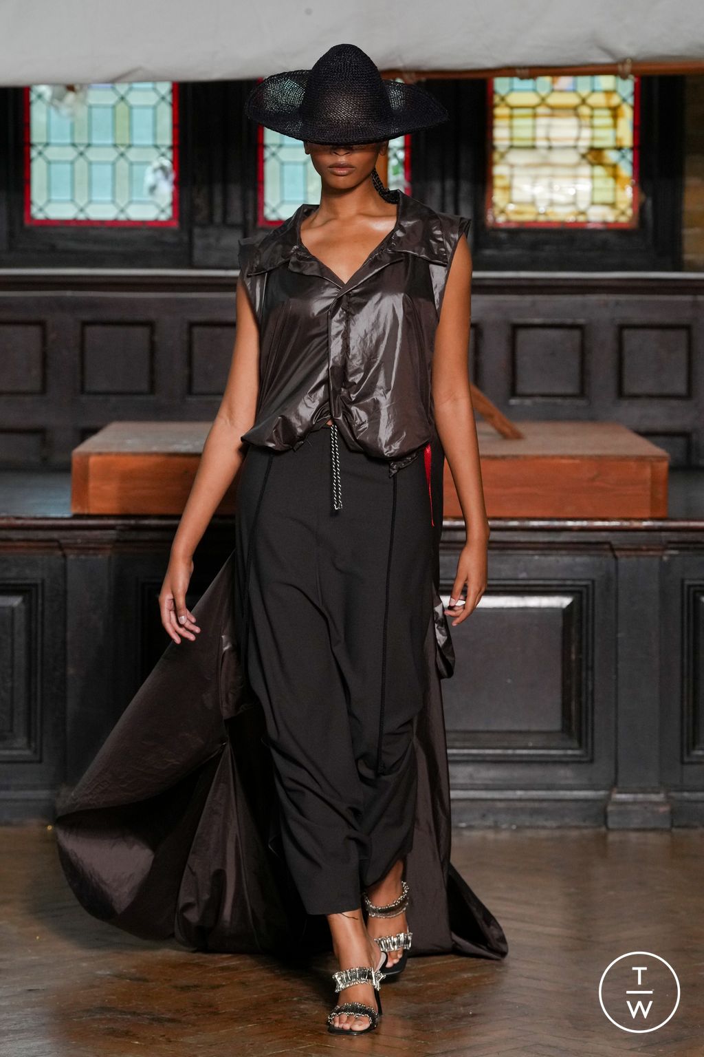 Fashion Week London Spring/Summer 2024 look 20 from the Jawara Alleyne collection 女装