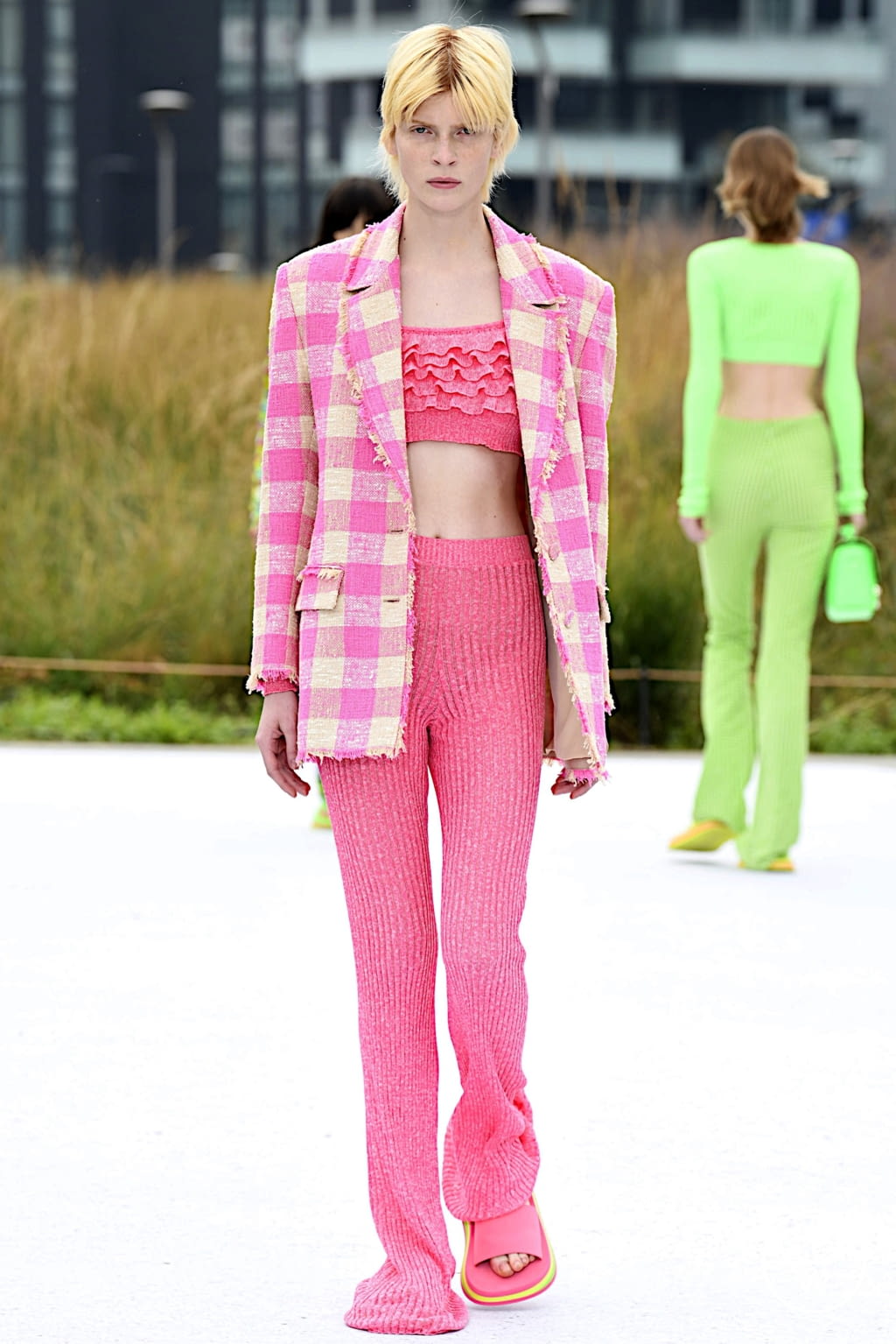 Fashion Week Milan Spring/Summer 2022 look 3 de la collection MSGM womenswear