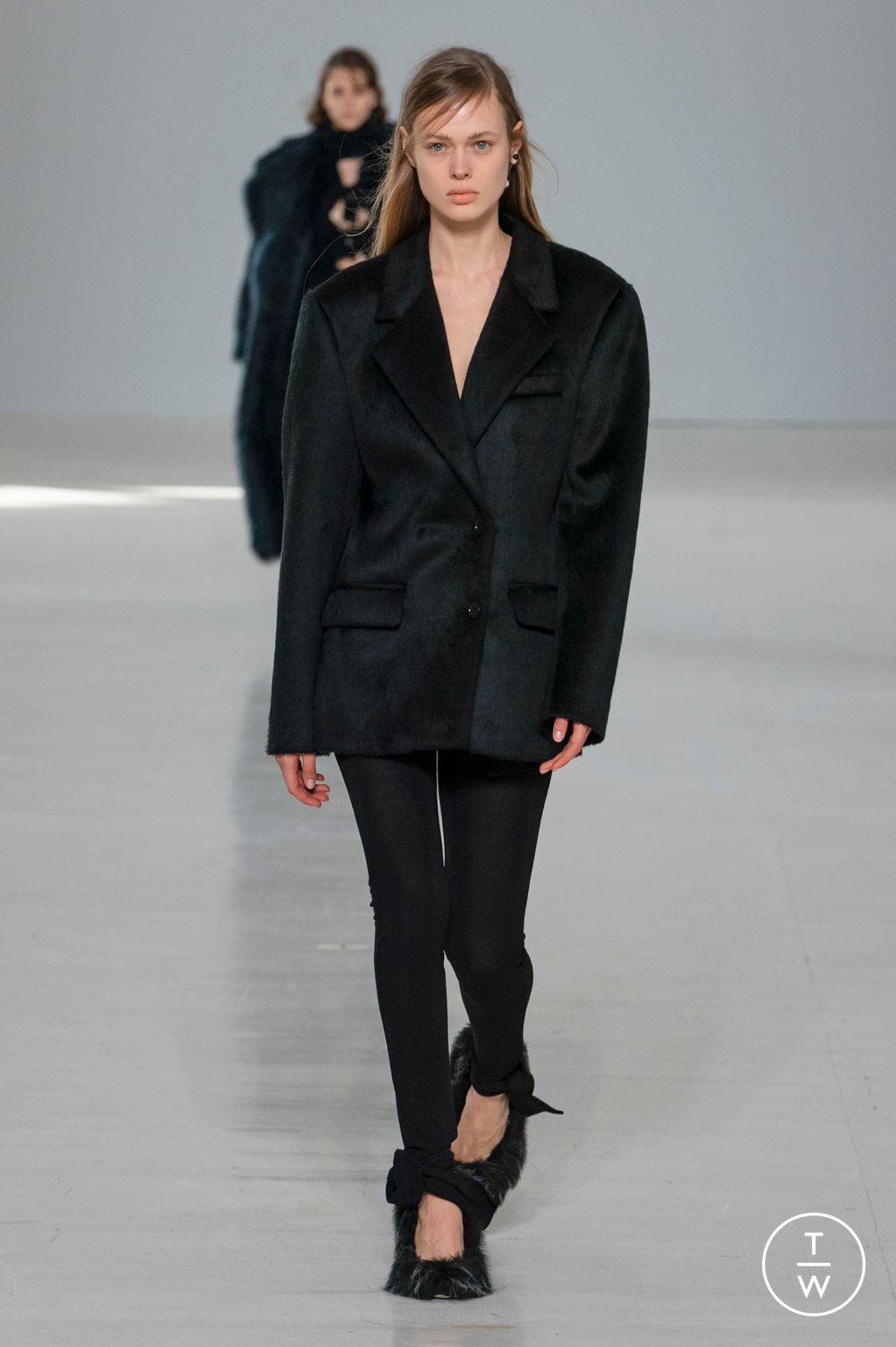 Fashion Week Milan Fall/Winter 2023 look 1 de la collection MSGM womenswear