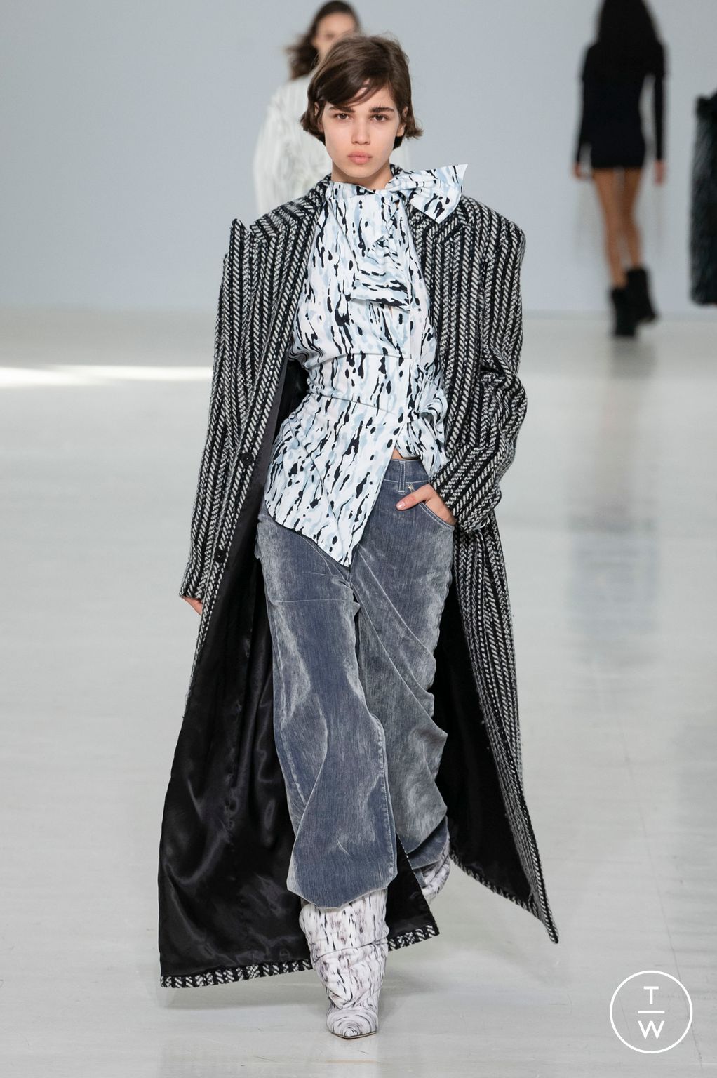 Fashion Week Milan Fall/Winter 2023 look 16 from the MSGM collection womenswear