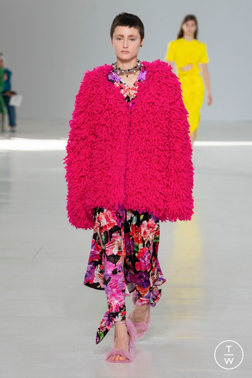 Fashion Week Milan Fall/Winter 2023 look 33 from the MSGM collection 女装