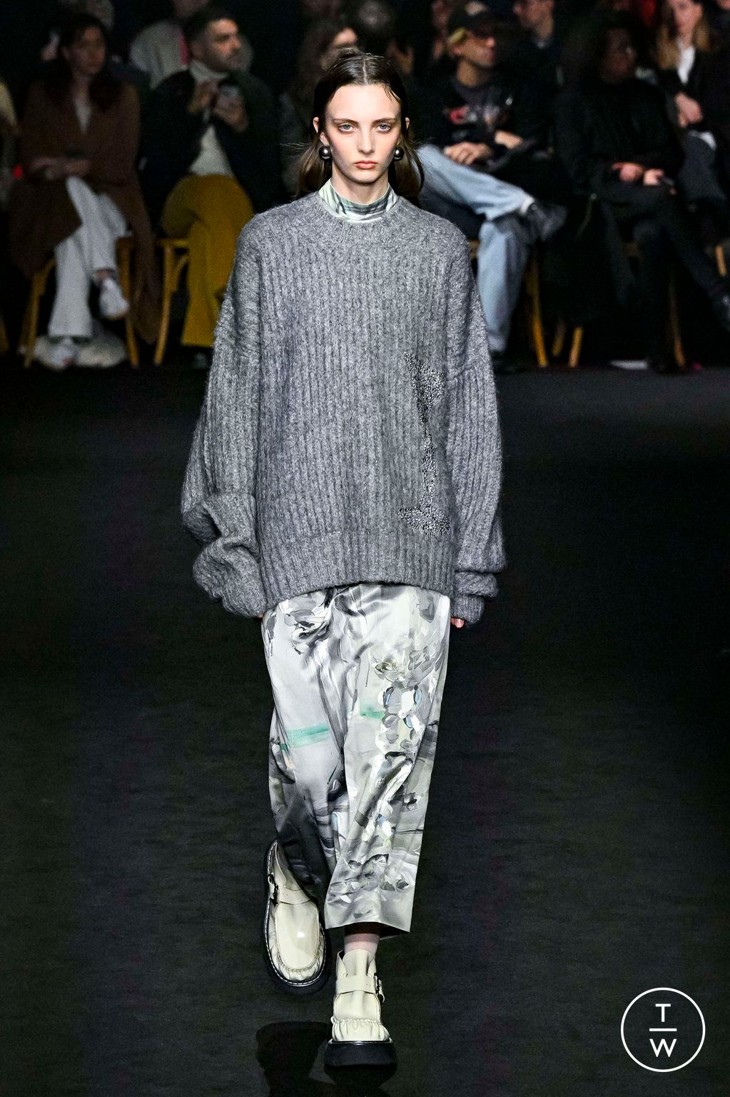 Fashion Week Milan Fall/Winter 2024 look 21 from the MSGM collection 女装