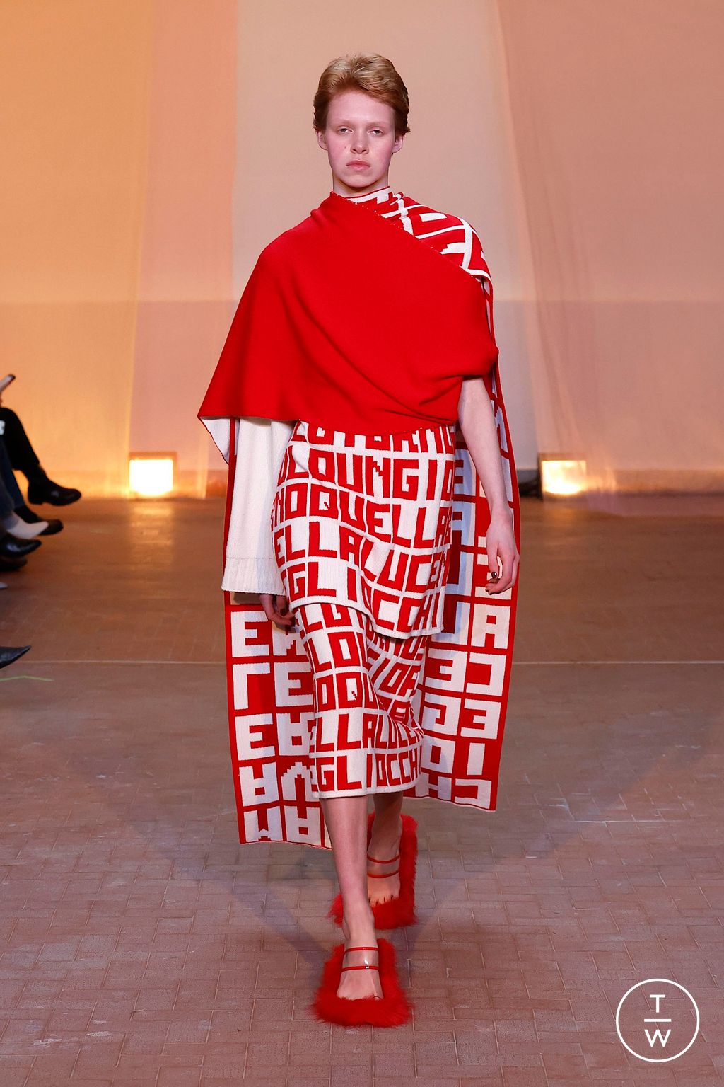 Fashion Week Milan Fall/Winter 2025 look 1 from the MSGM collection womenswear