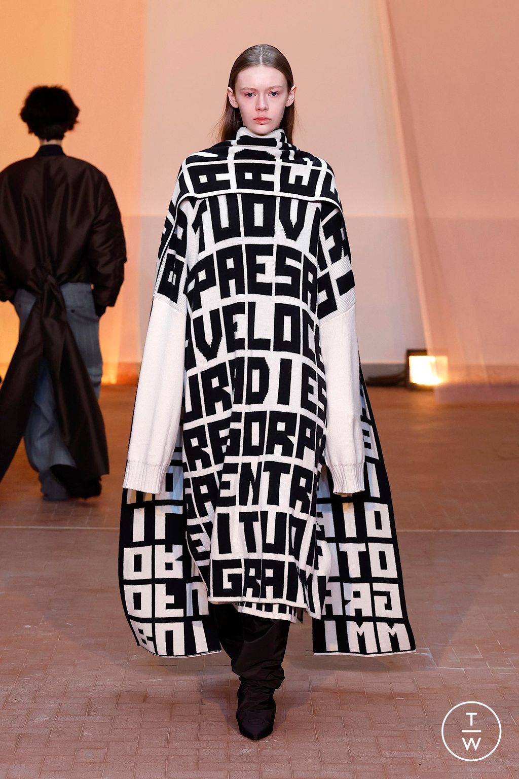 Fashion Week Milan Fall/Winter 2025 look 17 from the MSGM collection 女装