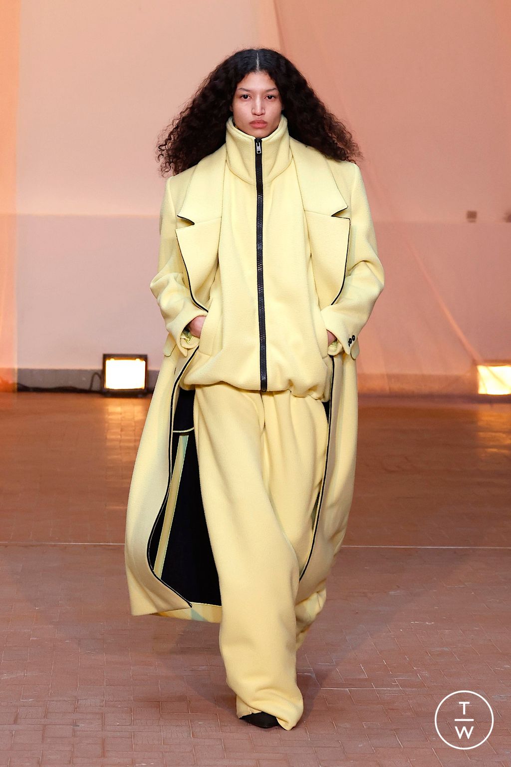 Fashion Week Milan Fall/Winter 2025 look 32 from the MSGM collection womenswear