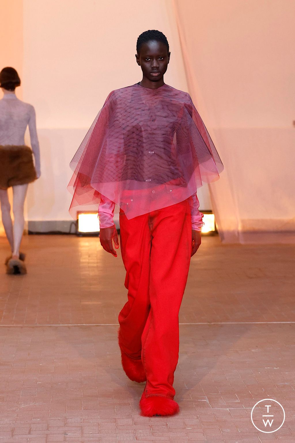 Fashion Week Milan Fall/Winter 2025 look 33 from the MSGM collection 女装