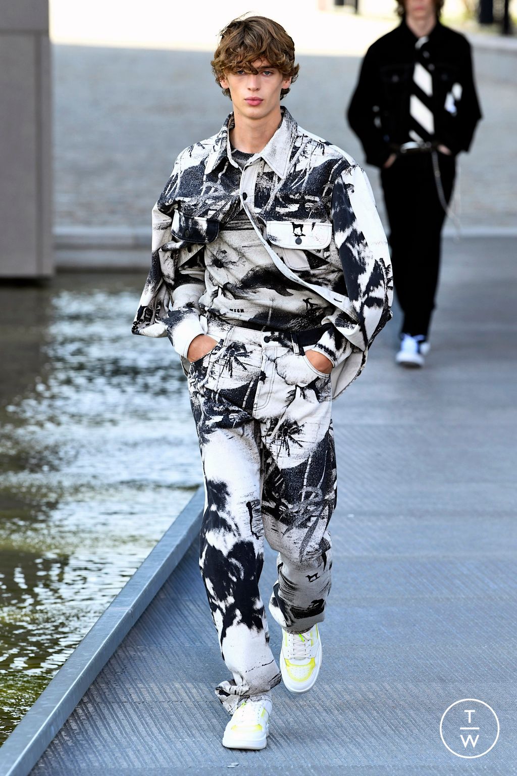 Fashion Week Milan Spring/Summer 2023 look 3 from the MSGM collection menswear