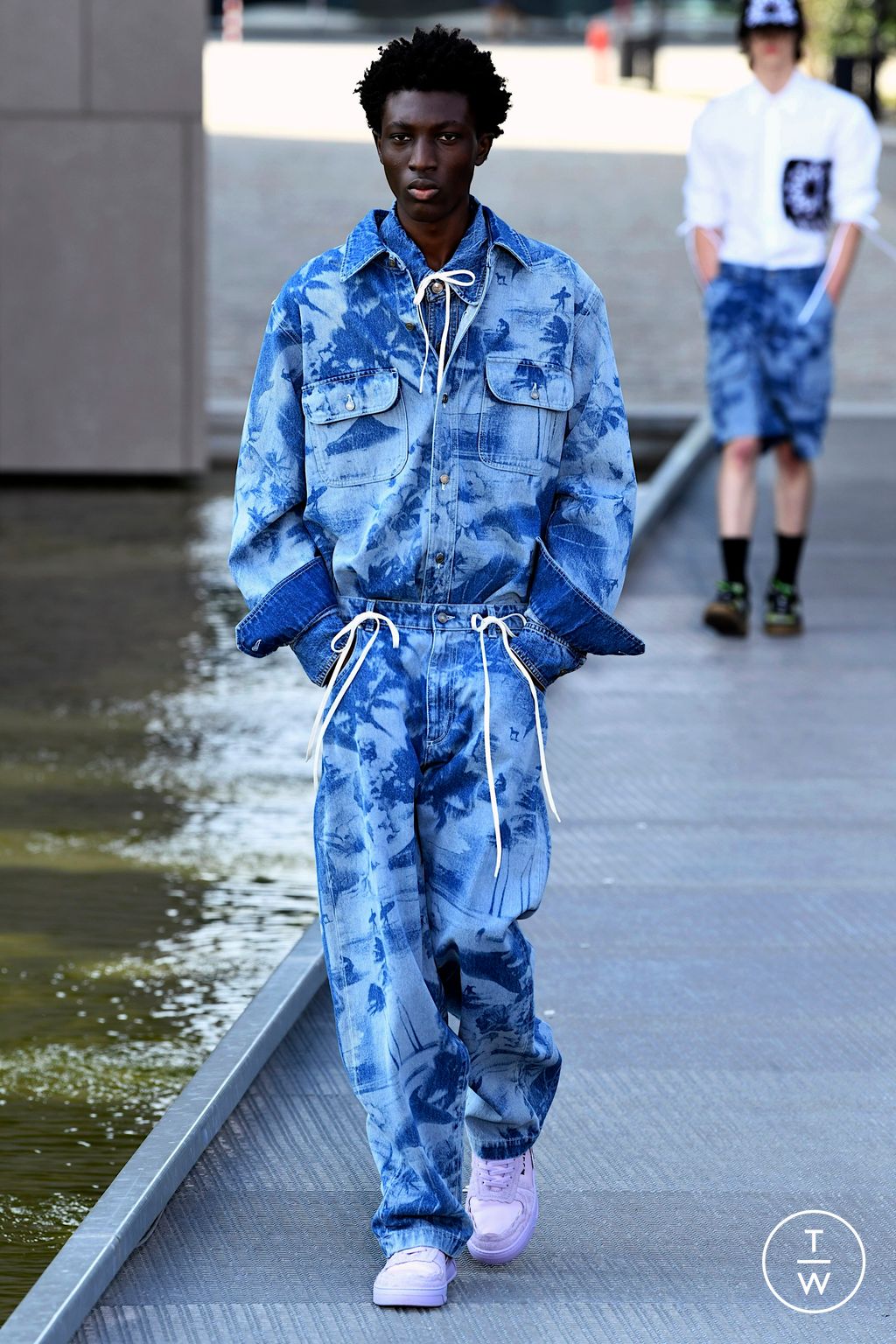Fashion Week Milan Spring/Summer 2023 look 4 from the MSGM collection menswear