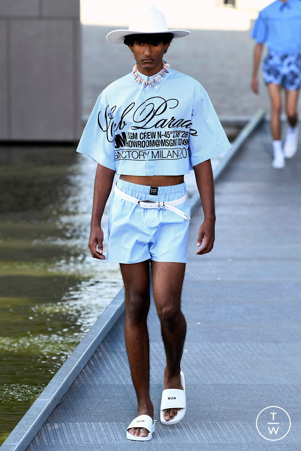 Fashion Week Milan Spring/Summer 2023 look 6 from the MSGM collection menswear