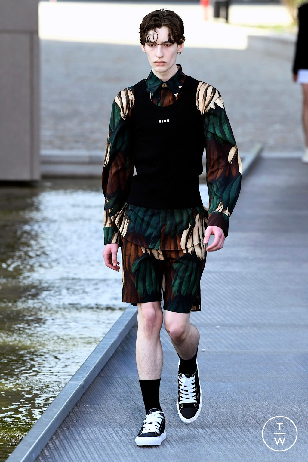 Fashion Week Milan Spring/Summer 2023 look 24 from the MSGM collection menswear