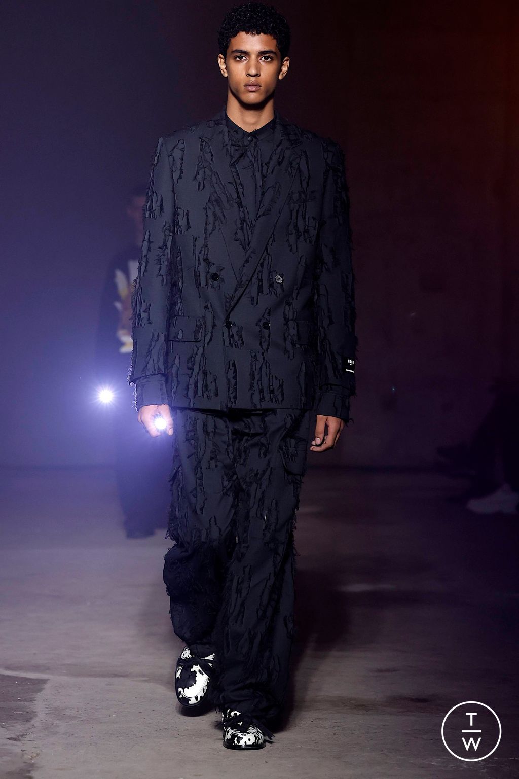 Fashion Week Milan Spring/Summer 2024 look 28 from the MSGM collection 男装