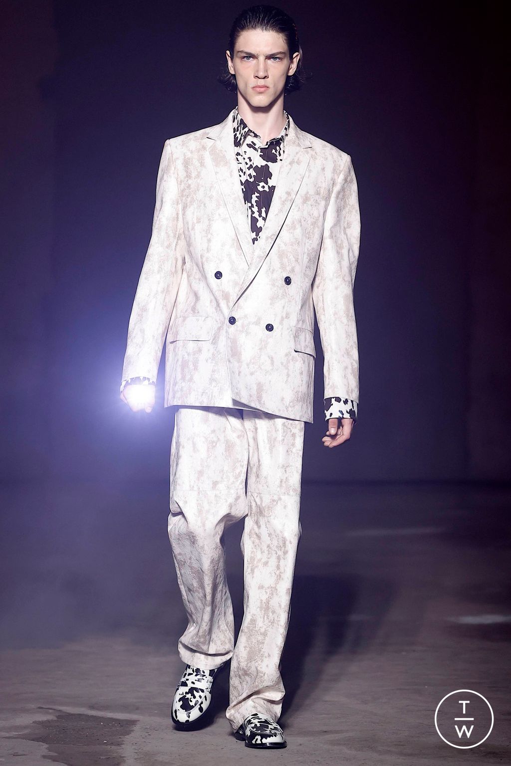 Fashion Week Milan Spring/Summer 2024 look 36 from the MSGM collection 男装