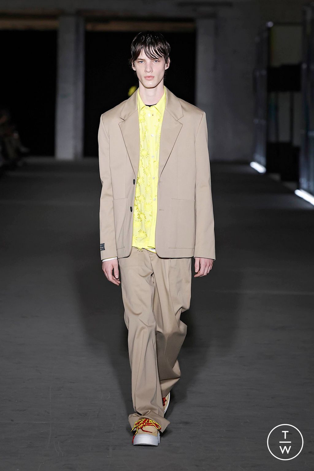 Fashion Week Milan Spring-Summer 2025 look 46 from the MSGM collection 男装
