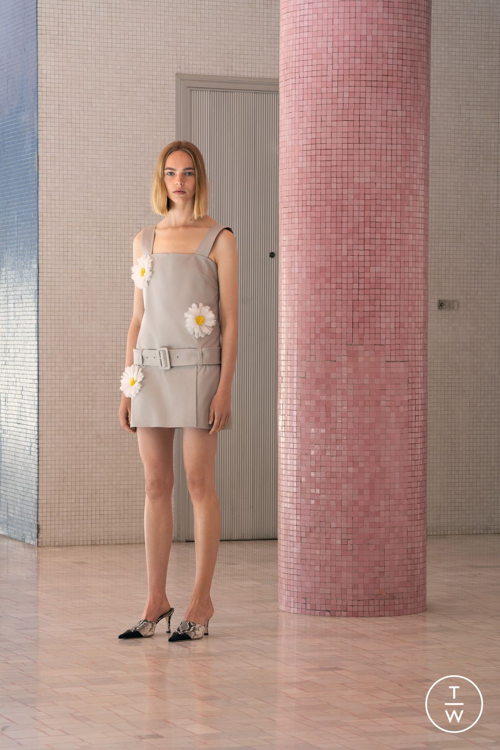 Fashion Week Milan Resort 2024 look 19 from the MSGM collection womenswear