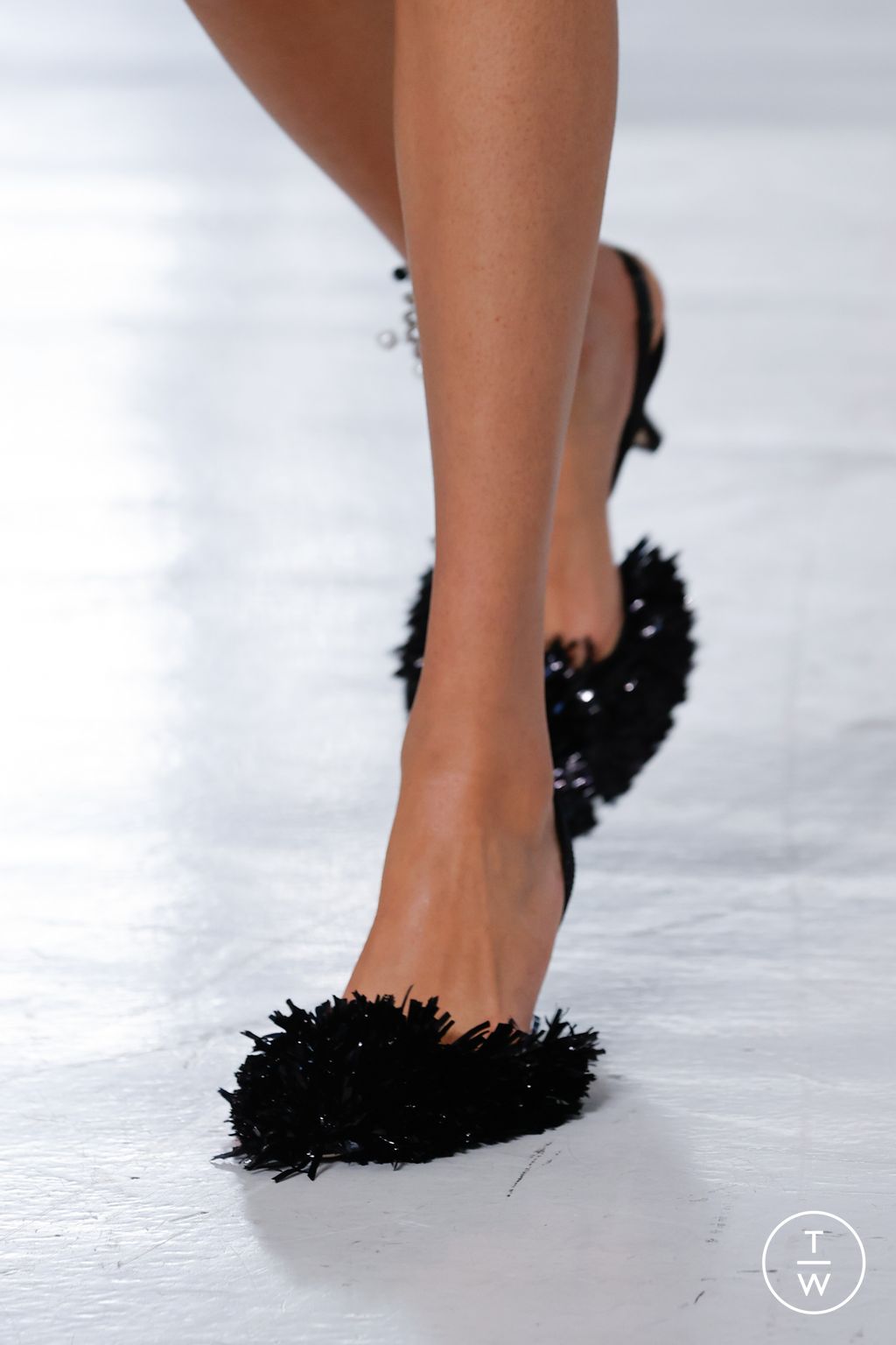 Fashion Week Milan Fall/Winter 2023 look 18 from the MSGM collection womenswear accessories