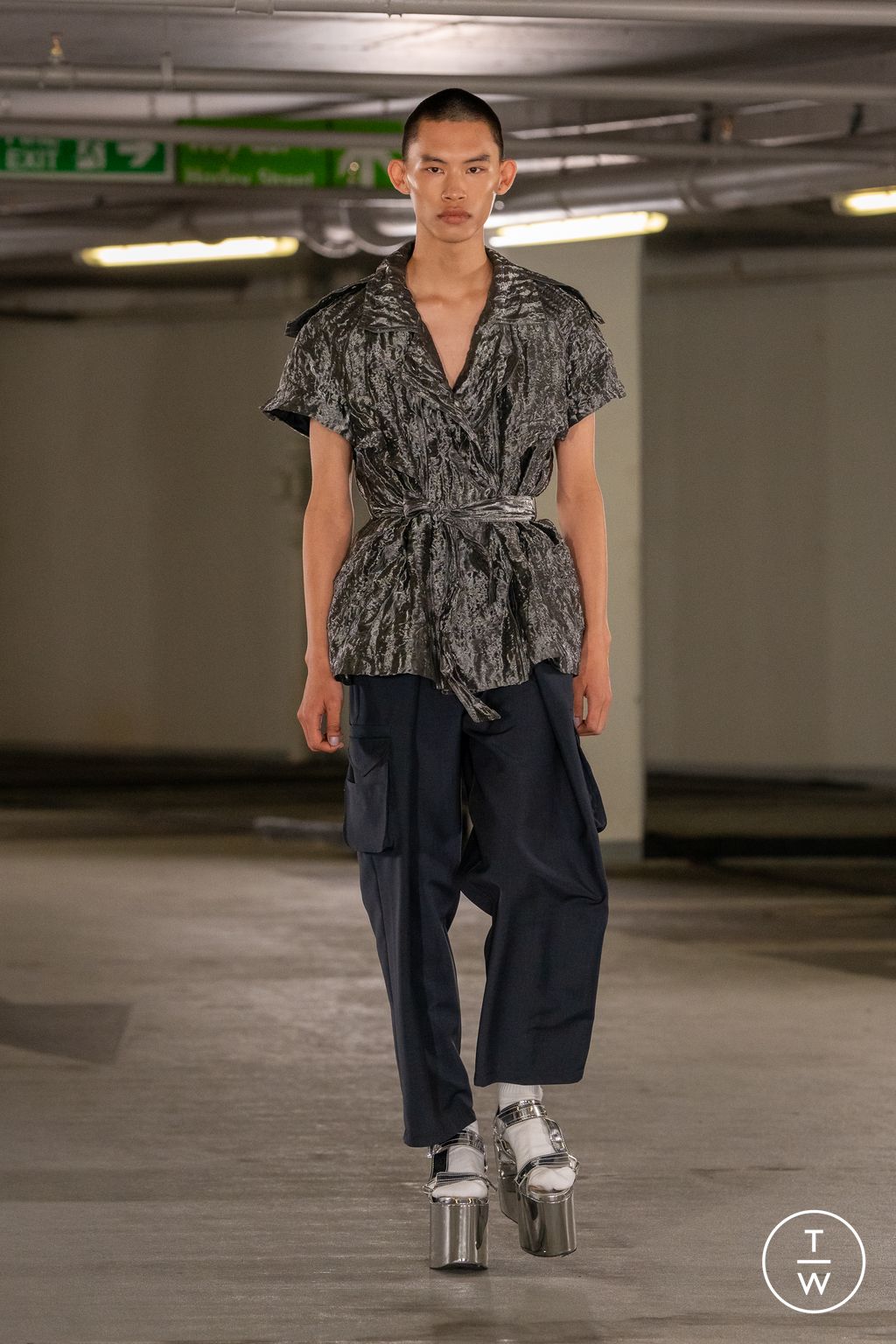 Fashion Week London Spring/Summer 2023 look 5 from the EDWARD CRUTCHLEY collection womenswear