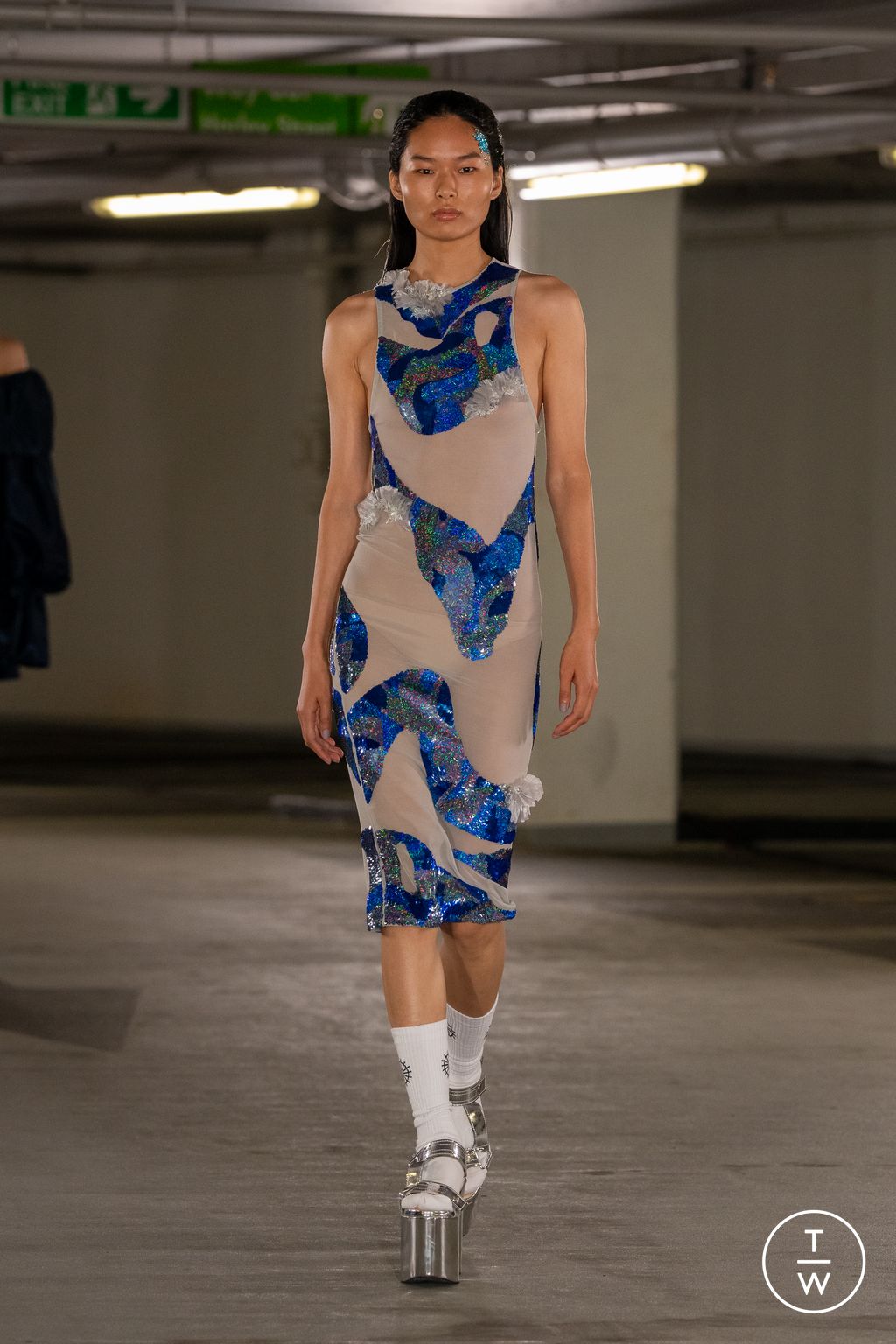 Fashion Week London Spring/Summer 2023 look 8 from the EDWARD CRUTCHLEY collection womenswear