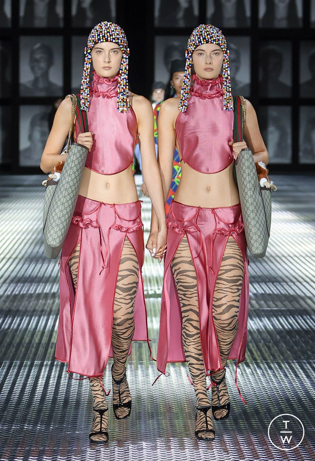 Fashion Week Milan Spring/Summer 2023 look 16 from the Gucci collection womenswear