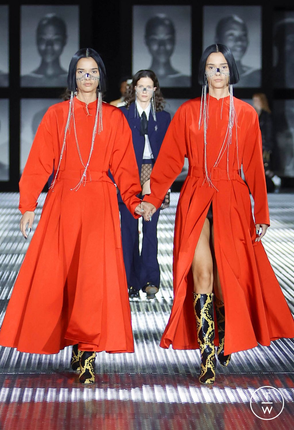 Fashion Week Milan Spring/Summer 2023 look 2 de la collection Gucci womenswear