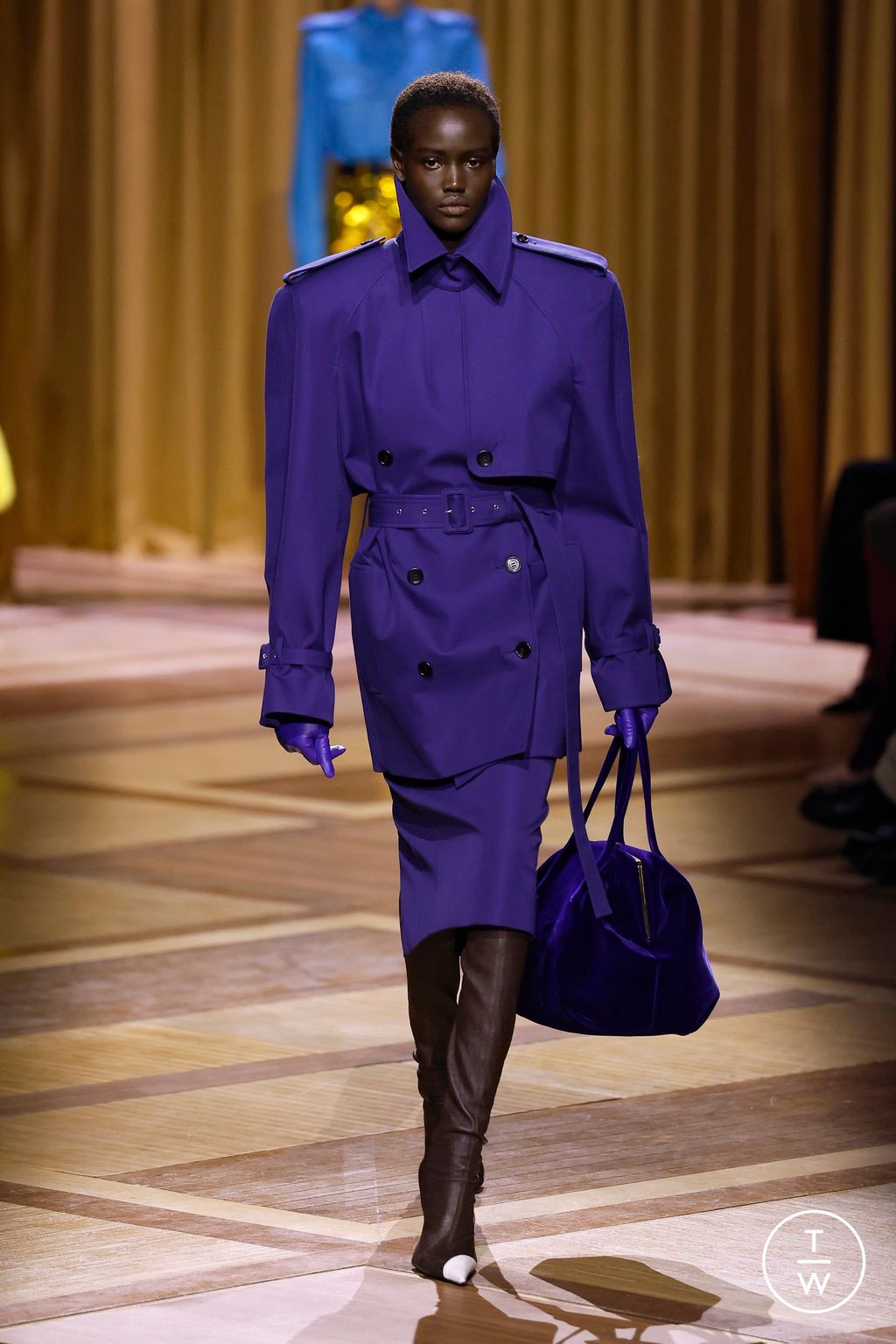Fashion Week Paris Fall/Winter 2026 look 25 de la collection Mugler womenswear