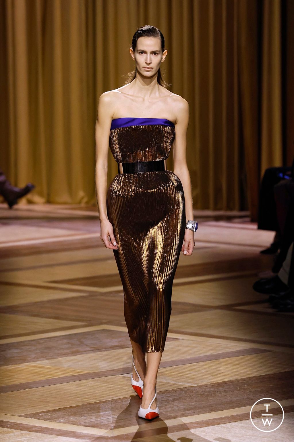 Fashion Week Paris Fall/Winter 2026 look 32 from the Mugler collection womenswear