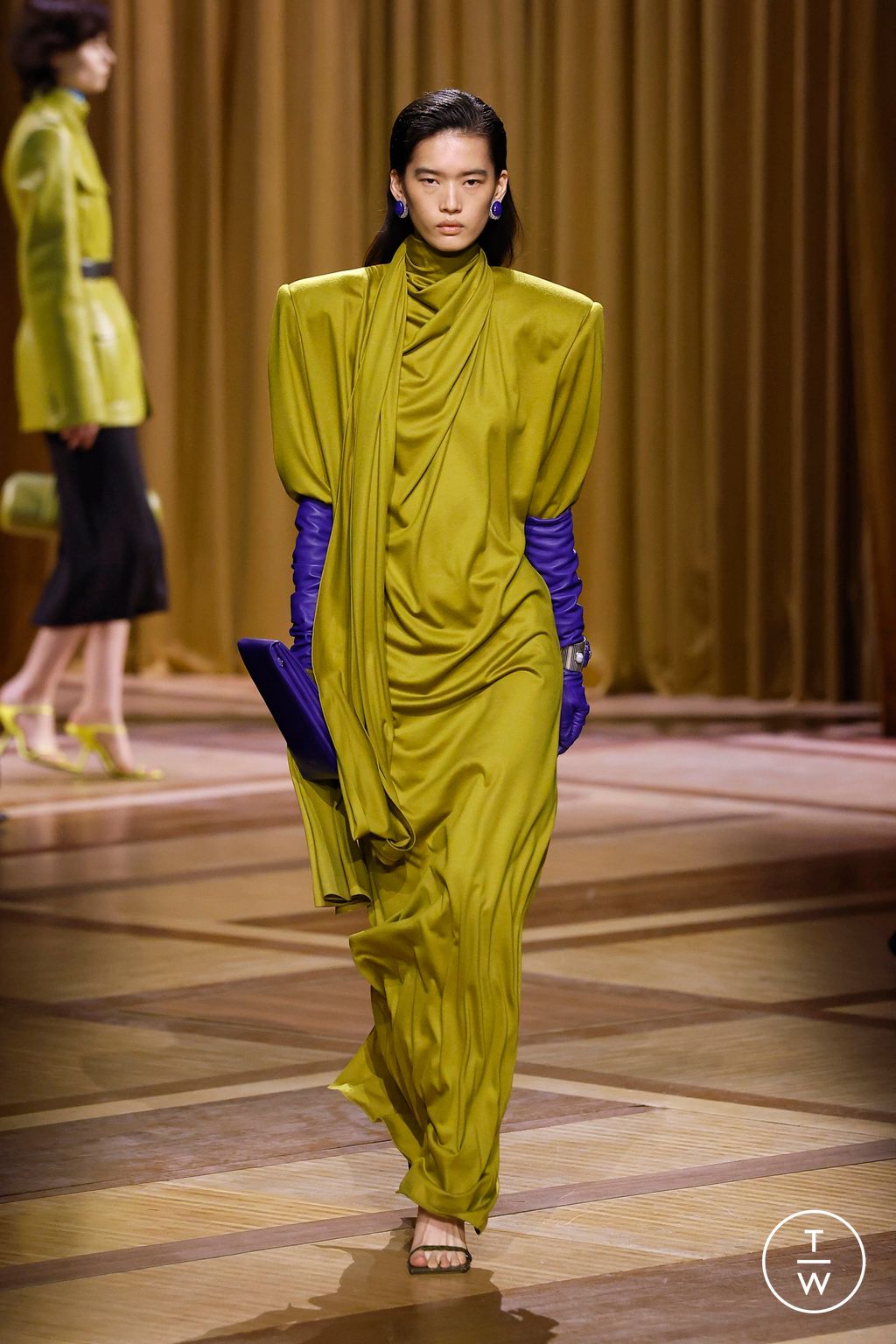 Fashion Week Paris Fall/Winter 2026 look 40 from the Mugler collection womenswear