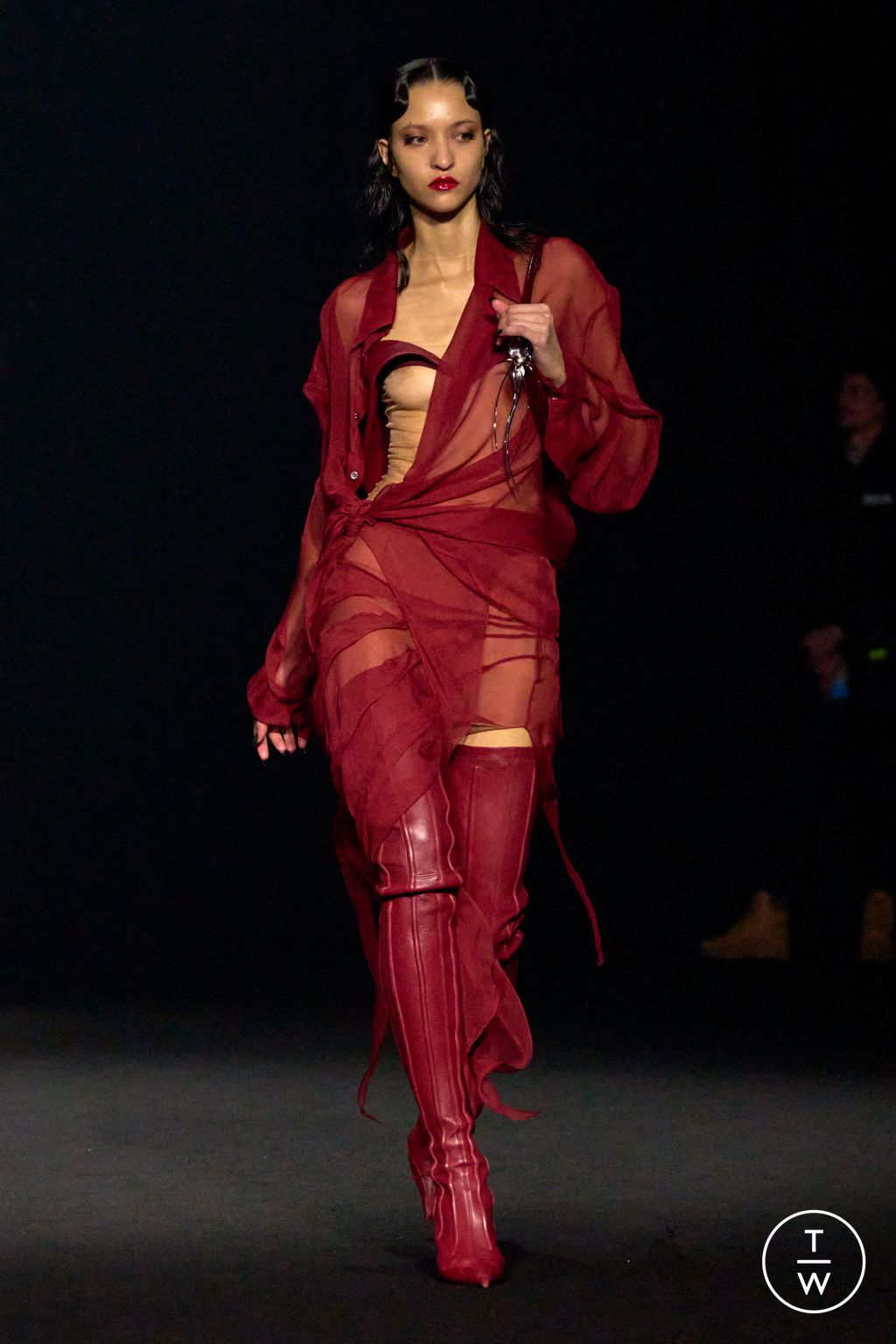 Fashion Week Paris Fall/Winter 2024 look 22 de la collection Mugler womenswear