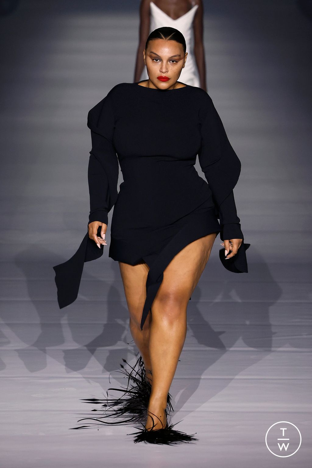 Fashion Week Paris Spring/Summer 2024 look 9 de la collection Mugler womenswear