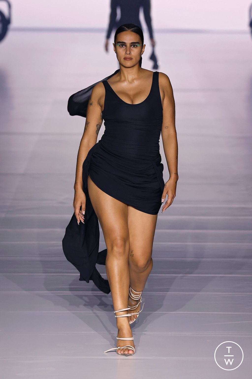 Fashion Week Paris Spring/Summer 2024 look 17 from the Mugler collection womenswear