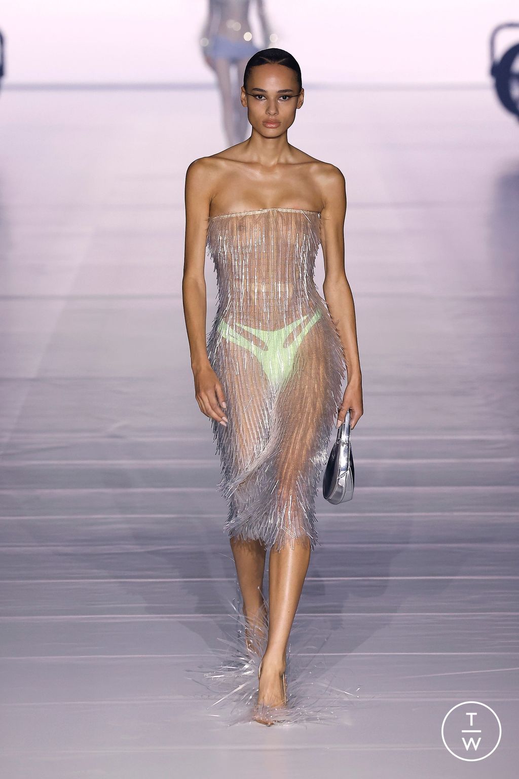 Fashion Week Paris Spring/Summer 2024 look 22 from the Mugler collection womenswear