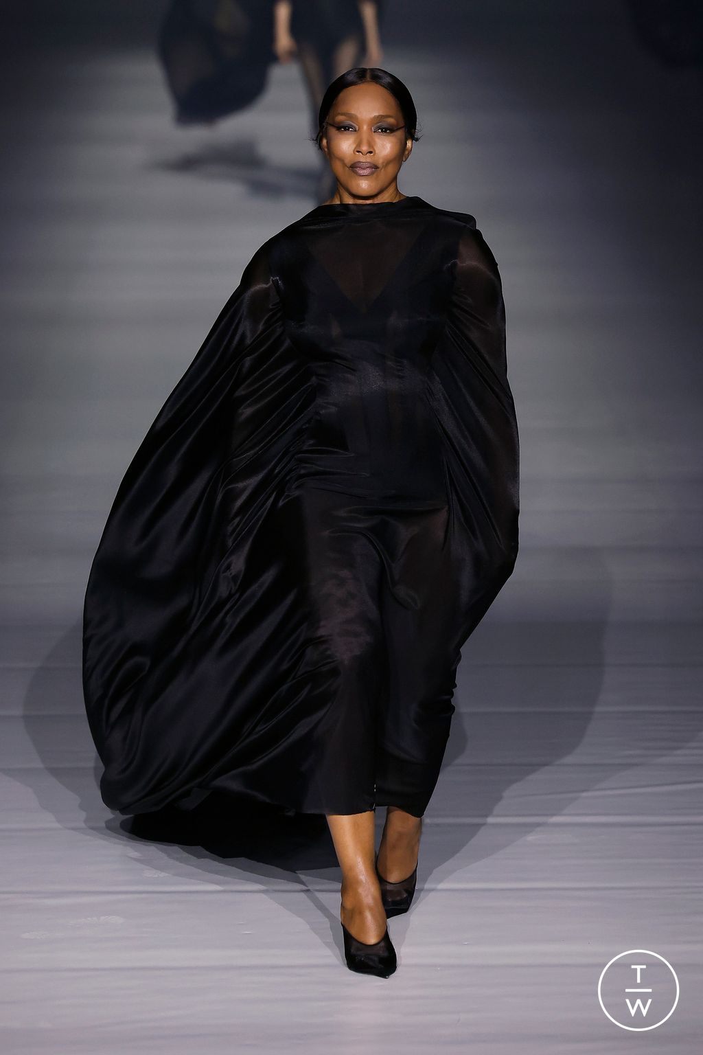 Fashion Week Paris Spring/Summer 2024 look 26 de la collection Mugler womenswear