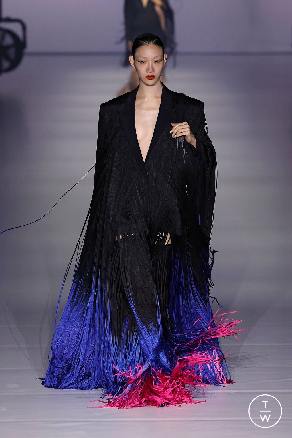 Fashion Week Paris Spring/Summer 2024 look 30 from the Mugler collection womenswear
