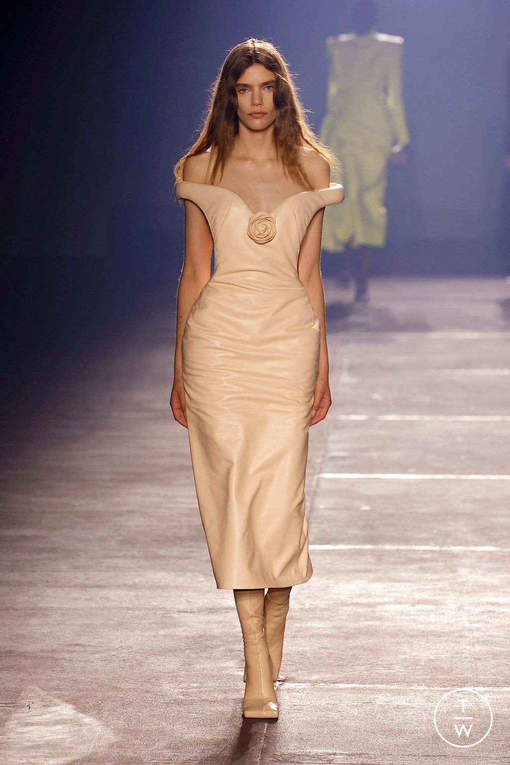 Fashion Week Paris Spring/Summer 2026 look 20 from the Mugler collection 女装