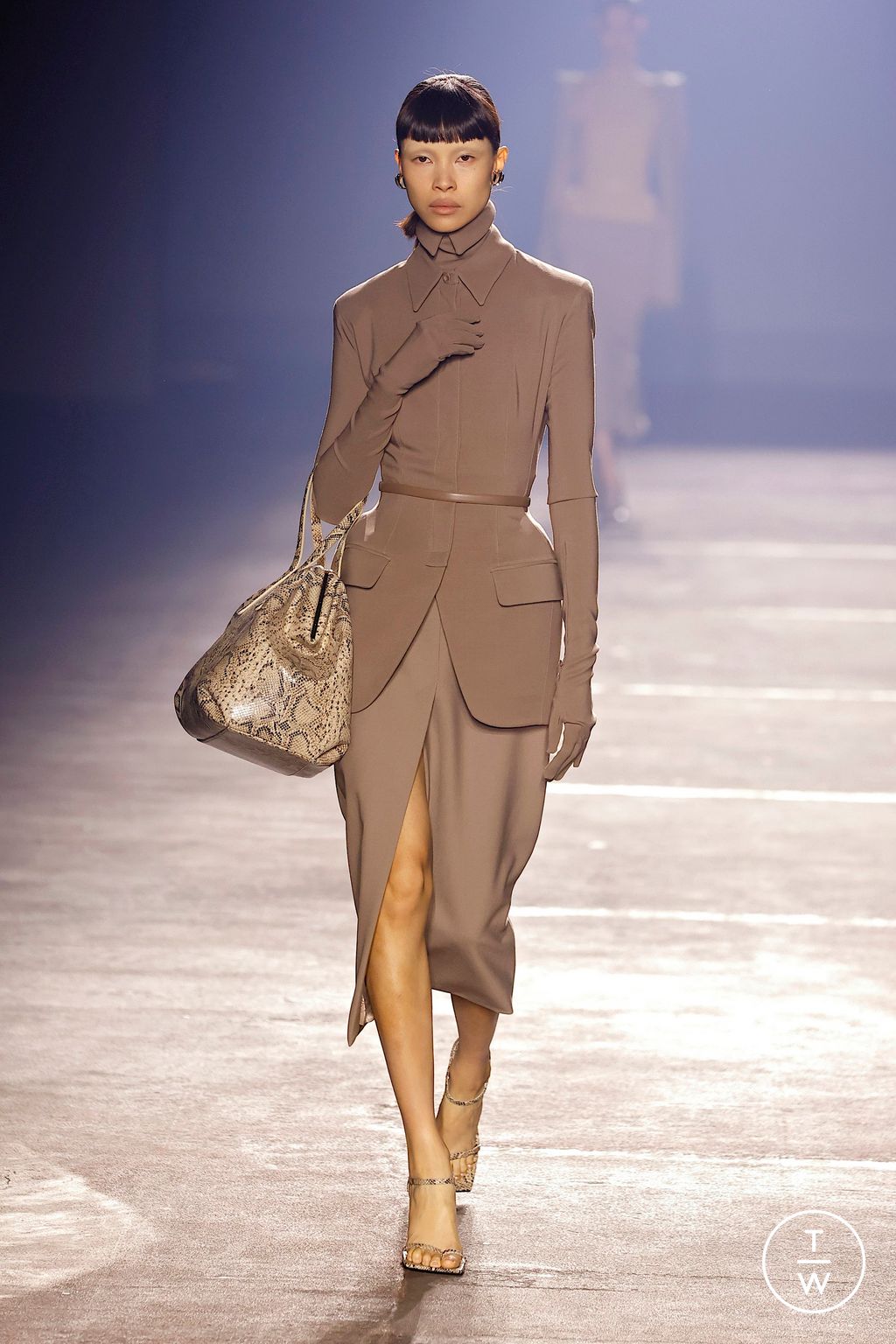 Fashion Week Paris Spring/Summer 2026 look 31 from the Mugler collection womenswear