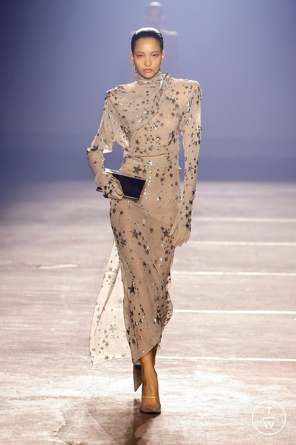 Fashion Week Paris Spring/Summer 2026 look 33 from the Mugler collection womenswear