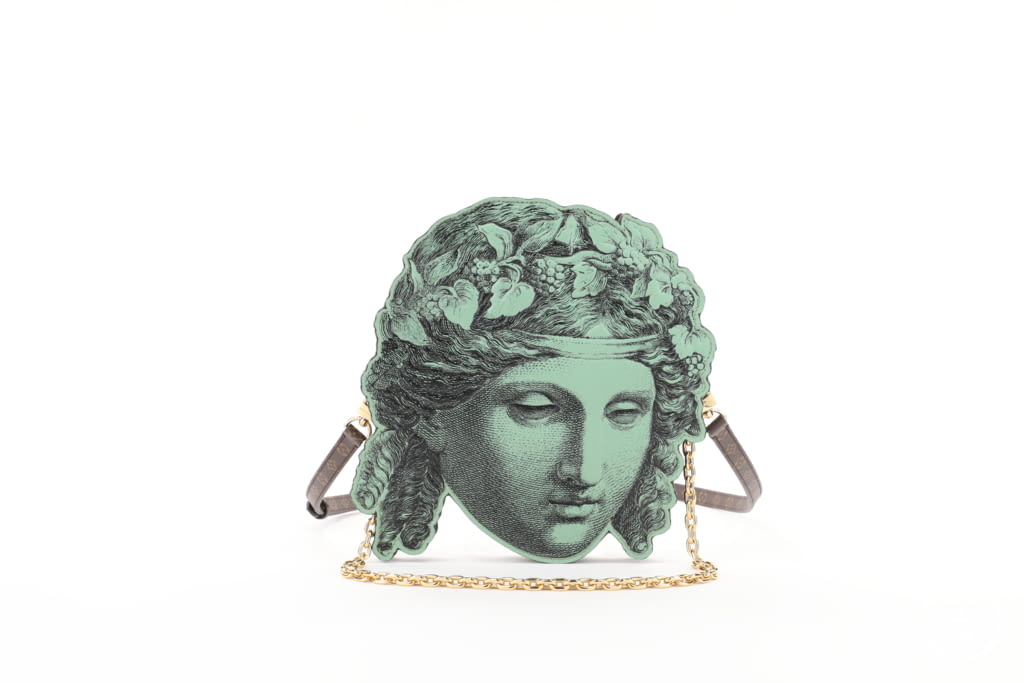 Fashion Week Paris Fall/Winter 2021 look 115 from the Louis Vuitton collection womenswear accessories